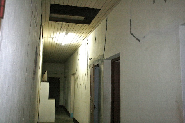 halltowindowbefore